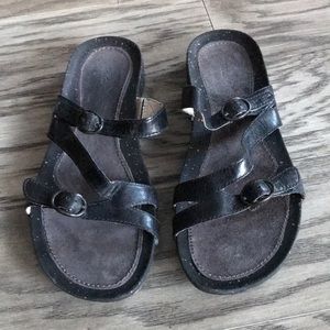 🌞🌻 Teva summer sandals size 9